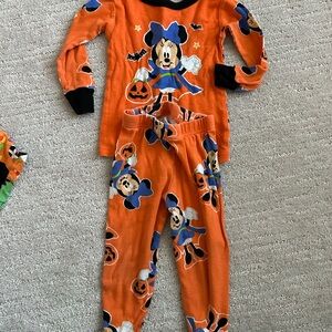 Orange Halloween Pajama Set with Minnie Mouse